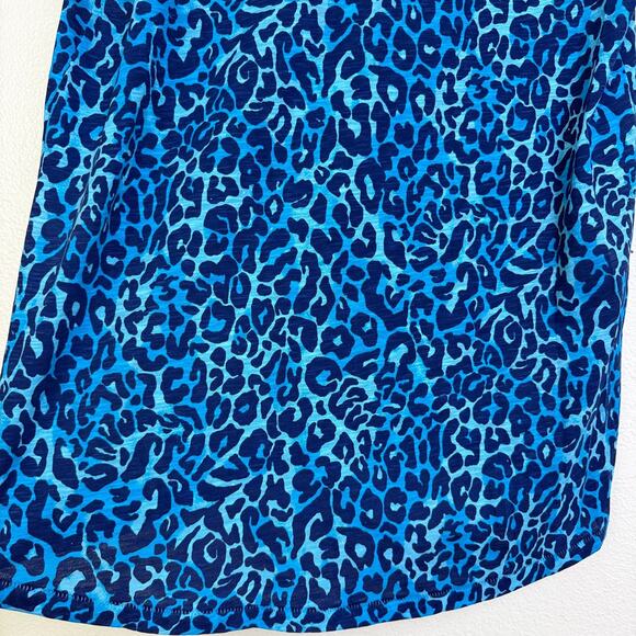 Lilly Pulitzer Etta V Neck Shirt Womens Medium Blue My Favorite Spot Leopard - Picture 7 of 11